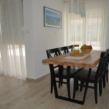 Antea - Modern House With Pool 파그
