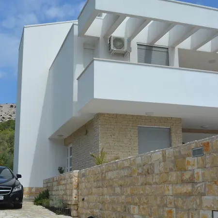 Antea - Modern House With Pool 빌라
