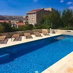 فيلة Antea - Modern House With Pool