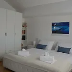 Antea - Modern House With Pool