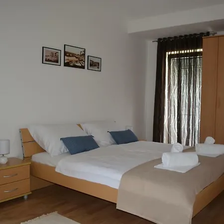 Antea - Modern House With Pool Villa Pag Town