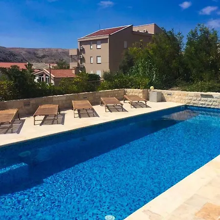 Villa Antea - Modern House With Pool