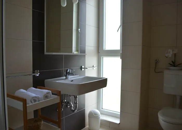 Antea - Modern House With Pool Вилла Паг