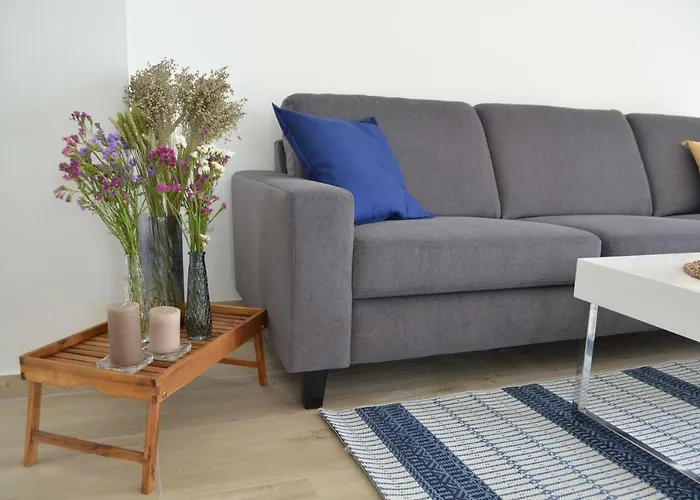 Antea - Modern House With Pool *