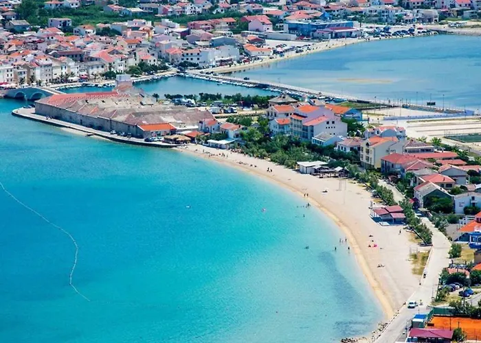 Antea - Modern House With Pool * Паг